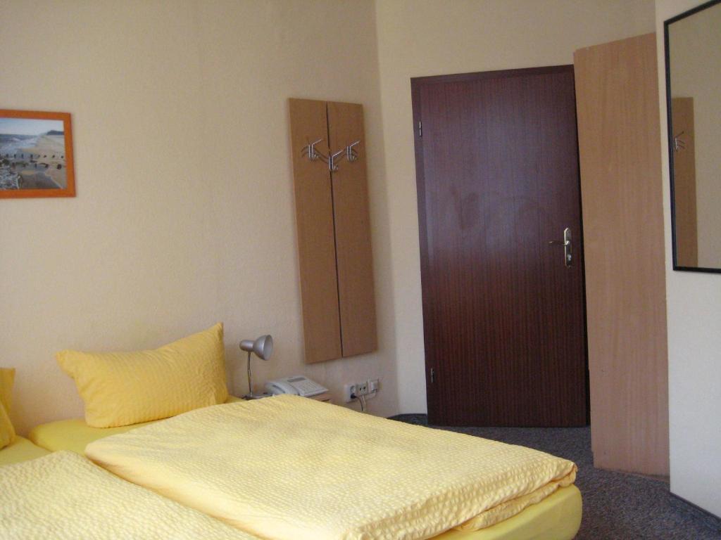 Hotel Gesellschaftshaus Bergen Auf Rugen Pokój zdjęcie